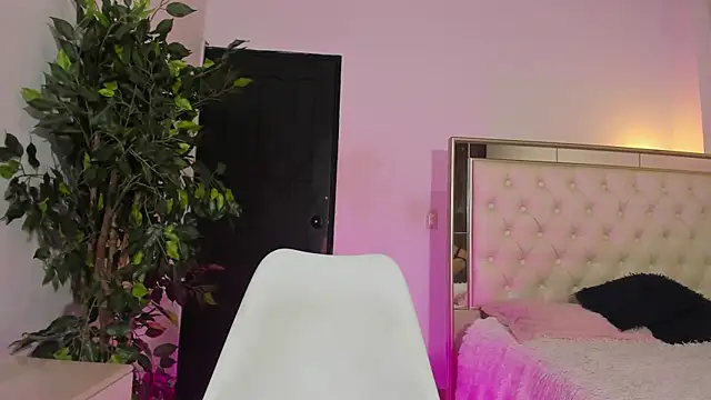 Snapshot of Im_XanderSmith chatting on April 15, 2026, 7:40 pm Im XanderSmith online show from April 15, 2026, 7:40 pm