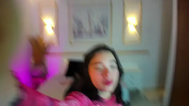 Snapshot of gise_morin chatting on April 5, 2026, 2:07 am gise morin online show from April 5, 2026, 2:07 am