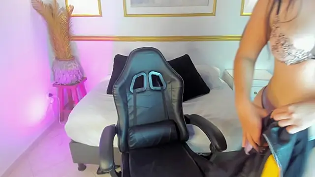 Snapshot of gise_morin chatting on March 29, 2026, 4:58 am gise morin online show from March 29, 2026, 4:58 am