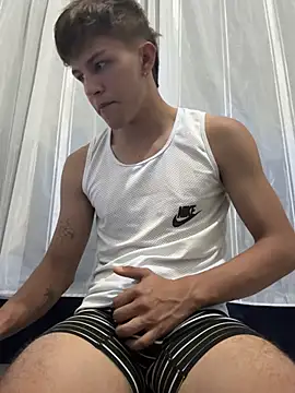 Snapshot of Mateo_savage chatting on April 15, 2026, 4:55 pm Mateo savage online show from April 15, 2026, 4:55 pm