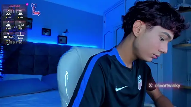 Oliver20   online show from March 22, 2026, 4:38 am