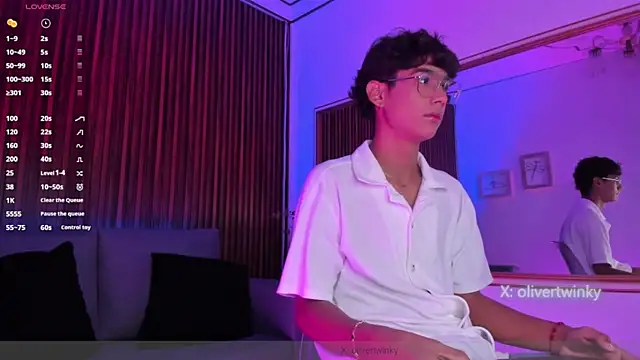 Oliver20   online show from April 7, 2026, 4:14 am