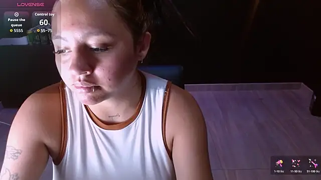 Miley Clarck online show from June 1, 2026, 7:46 pm