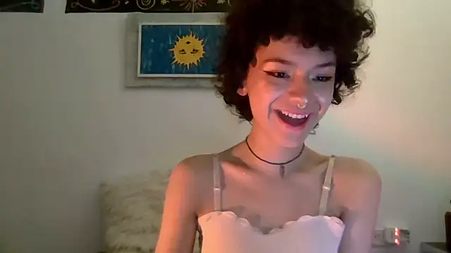 Snapshot of Tabitta_ chatting on June 4, 2026, 11:20 pm Tabitta online show from June 4, 2026, 11:20 pm