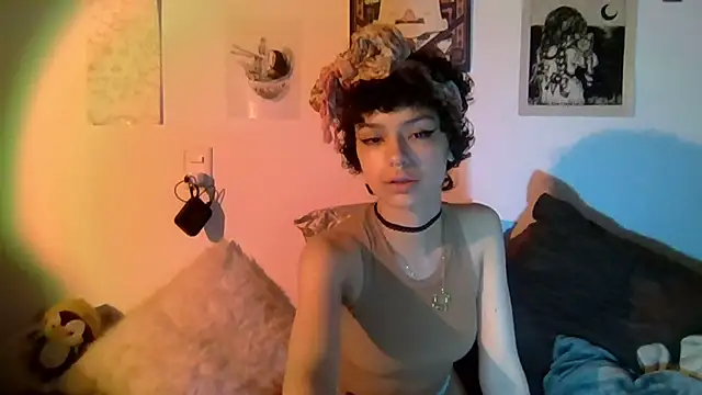 Tabitta  online show from April 4, 2026, 3:35 am