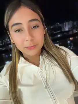 Snapshot of MelodyRey__ chatting on April 12, 2026, 12:36 am MelodyRey online show from April 12, 2026, 12:36 am