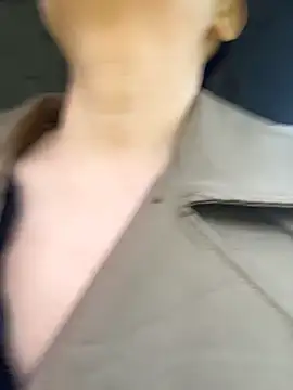 lucyxiaolulu online show from April 7, 2026, 2:13 am