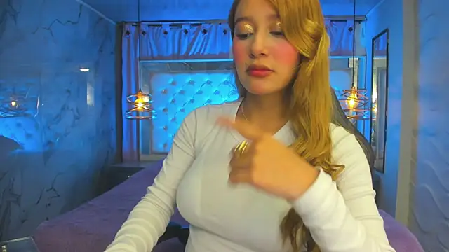 Daniela-hill online show from July 15, 2026, 3:35 am