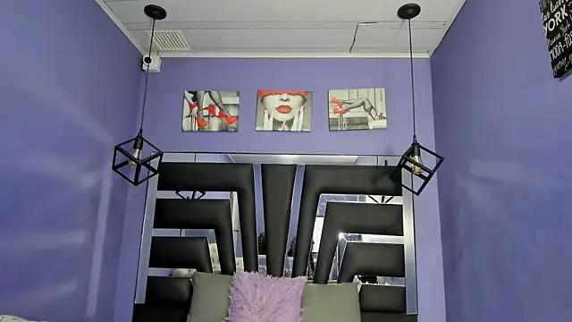 Snapshot of _ArchieBlu_ chatting on April 2, 2026, 3:35 am ArchieBlu online show from April 2, 2026, 3:35 am