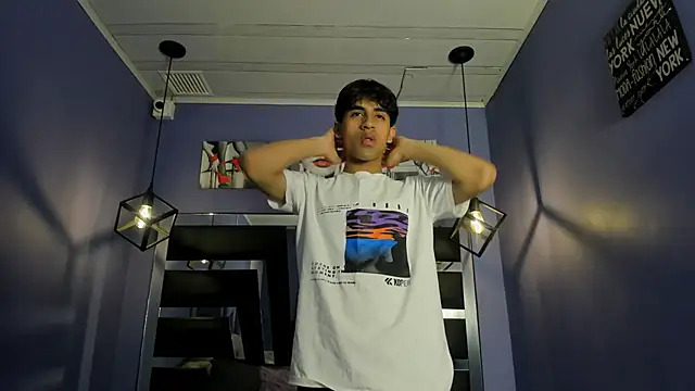 Snapshot of _ArchieBlu_ chatting on April 4, 2026, 3:13 am ArchieBlu online show from April 4, 2026, 3:13 am