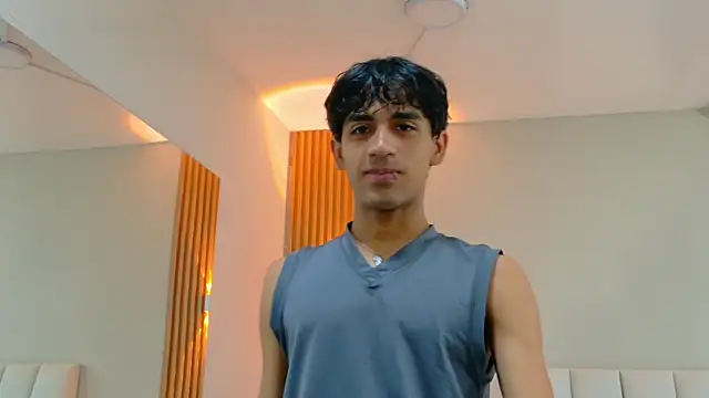 Snapshot of _ArchieBlu_ chatting on April 3, 2026, 3:24 am ArchieBlu online show from April 3, 2026, 3:24 am