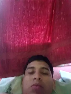 Snapshot of alee28728 chatting on March 27, 2026, 8:32 pm alee28728 online show from March 27, 2026, 8:32 pm