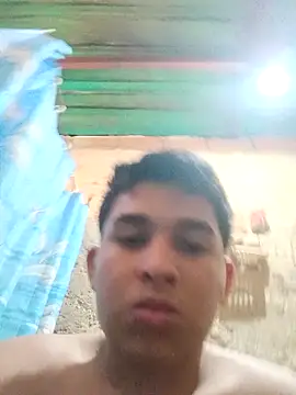 Snapshot of alee28728 chatting on April 2, 2026, 8:59 pm alee28728 online show from April 2, 2026, 8:59 pm