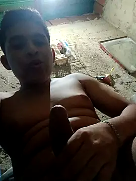 Snapshot of alee28728 chatting on April 13, 2026, 4:27 am alee28728 online show from April 13, 2026, 4:27 am