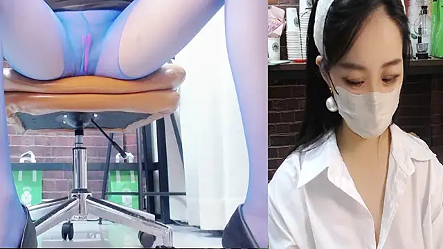 Latte-01 online show from May 8, 2026, 2:43 pm