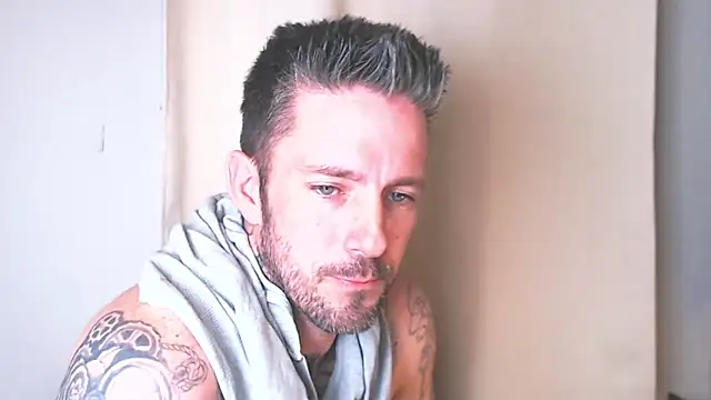 SkylarrGrey online show from April 3, 2026, 8:21 am