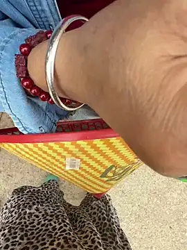 Snapshot of leilei998 chatting on April 5, 2026, 3:13 am leilei998 online show from April 5, 2026, 3:13 am