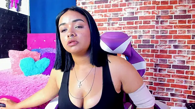 Snapshot of SofiiaCutee chatting on April 8, 2026, 2:35 am SofiiaCutee online show from April 8, 2026, 2:35 am