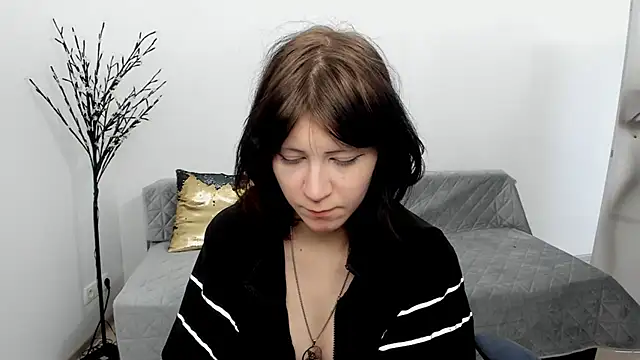 Snapshot of Frau_Emma chatting on April 15, 2026, 1:15 pm Frau Emma online show from April 15, 2026, 1:15 pm