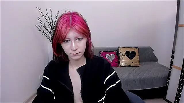 Snapshot of Frau_Emma chatting on May 18, 2026, 7:35 am Frau Emma online show from May 18, 2026, 7:35 am