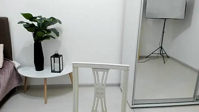 Snapshot of Frau_Emma chatting on May 28, 2026, 7:09 pm Frau Emma online show from May 28, 2026, 7:09 pm
