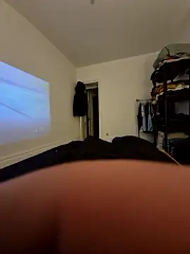 lolo0105 online show from April 14, 2026, 7:19 pm