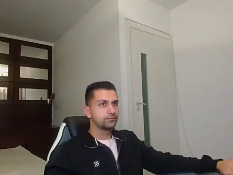 Snapshot of BryceReign chatting on April 4, 2026, 4:19 am BryceReign online show from April 4, 2026, 4:19 am