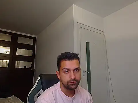 BryceReign online show from May 24, 2026, 4:23 am