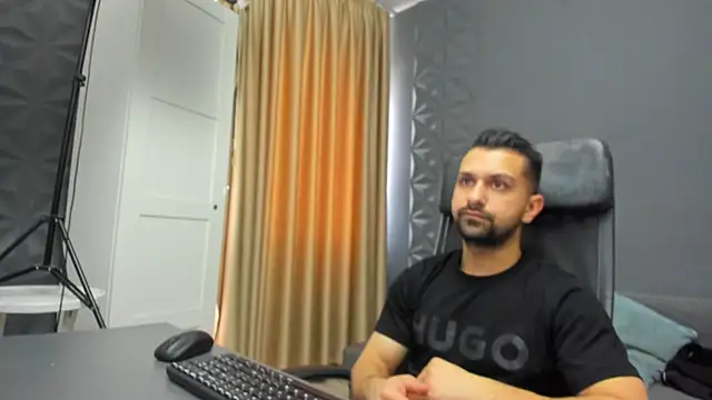 Snapshot of BryceReign chatting on April 1, 2026, 10:16 am BryceReign online show from April 1, 2026, 10:16 am