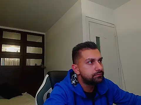 BryceReign online show from May 15, 2026, 4:54 am