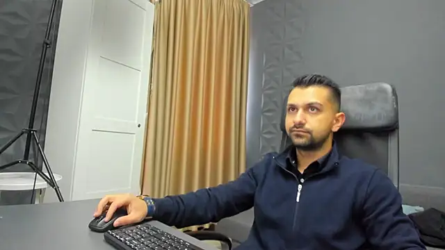 Snapshot of BryceReign chatting on March 27, 2026, 5:38 am BryceReign online show from March 27, 2026, 5:38 am