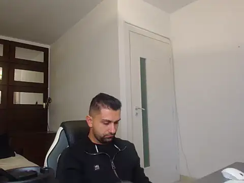 Snapshot of BryceReign chatting on April 16, 2026, 4:24 am BryceReign online show from April 16, 2026, 4:24 am