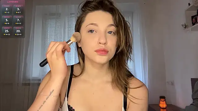 1Kellynaive online show from May 28, 2026, 2:12 pm