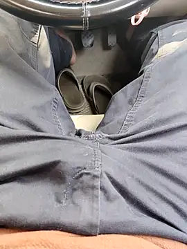 diljaan51 online show from April 8, 2026, 7:10 am