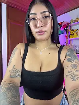 Snapshot of ami_santos chatting on May 8, 2026, 12:31 pm ami santos online show from May 8, 2026, 12:31 pm