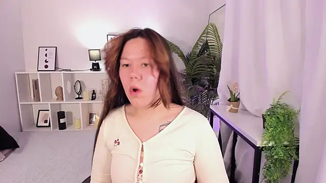 Vanessa ama online show from April 10, 2026, 1:51 pm