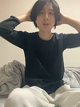 youta200 online show from April 11, 2026, 9:29 pm