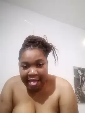 LaReina199991 online show from April 21, 2026, 6:58 pm