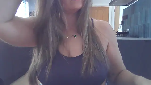 Goddess-GraceX online show from April 2, 2026, 12:23 pm