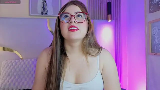 Renata Jones1 online show from April 8, 2026, 11:33 am