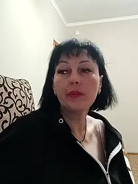 HelgaDennis online show from April 5, 2026, 1:56 am