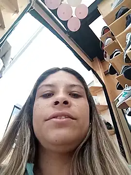 alanna6950 online show from June 4, 2026, 4:22 pm