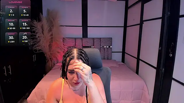 Snapshot of lalabunny_ chatting on April 15, 2026, 5:02 am lalabunny online show from April 15, 2026, 5:02 am