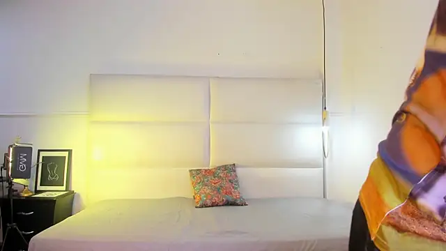 your d0ll1 online show from March 28, 2026, 12:39 pm