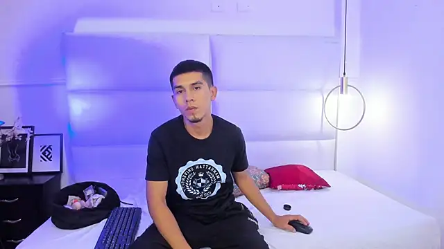 your d0ll1 online show from April 13, 2026, 12:53 pm