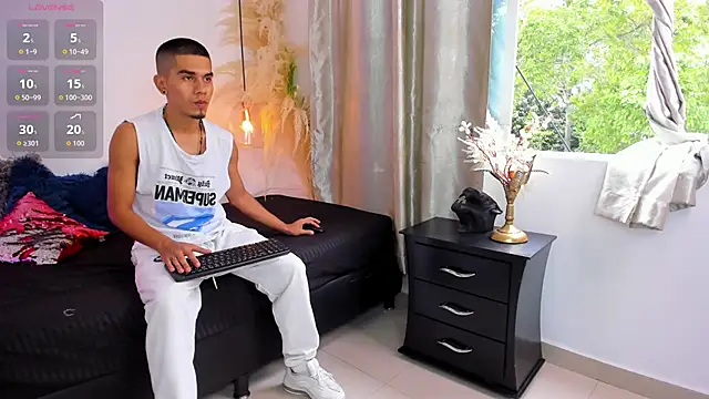 your d0ll1 online show from May 25, 2026, 12:26 pm