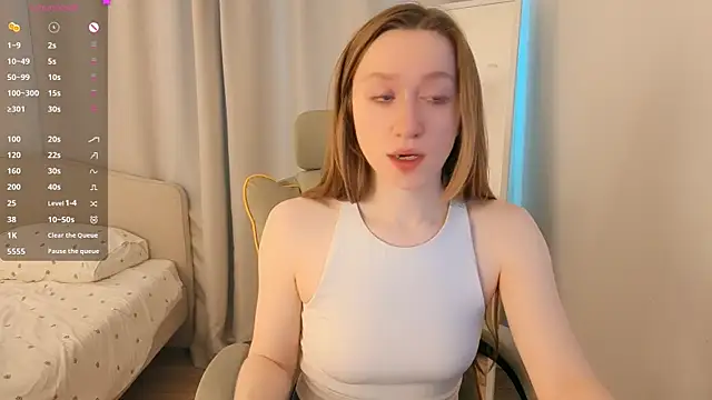 mowalova online show from July 8, 2026, 5:52 am