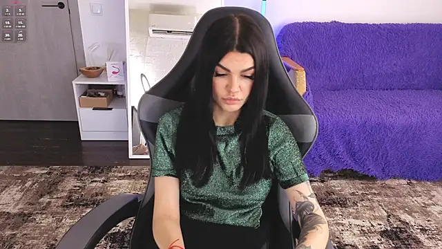 AnacondaOnn online show from April 7, 2026, 6:04 am