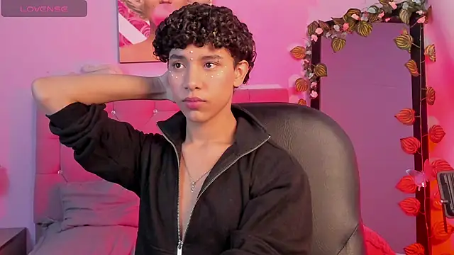 Snapshot of artemis_jones chatting on March 23, 2026, 8:19 pm artemis jones online show from March 23, 2026, 8:19 pm