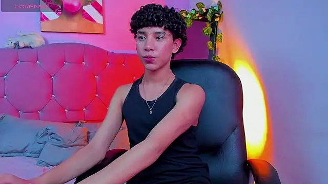 Snapshot of artemis_jones chatting on March 20, 2026, 9:38 pm artemis jones online show from March 20, 2026, 9:38 pm